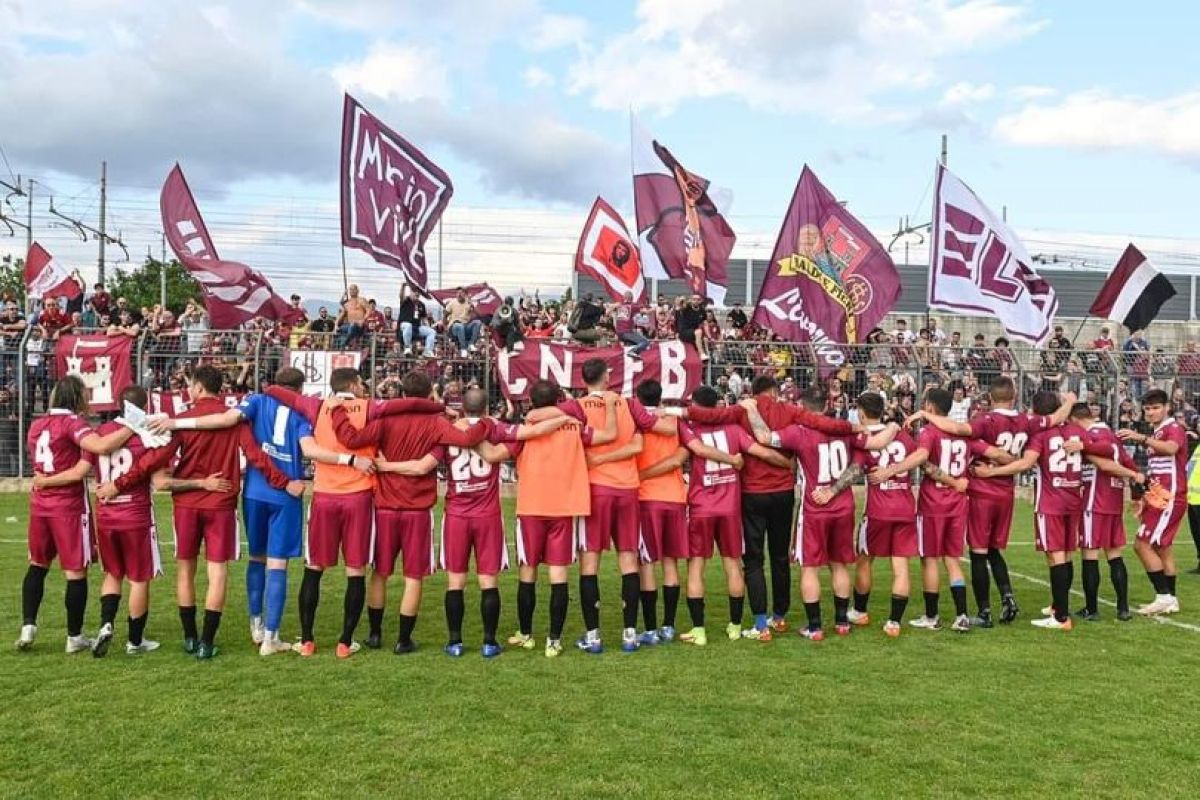 DALLA LIBERTAS CON AMORE....FORZA US LIVORNO 1915!!