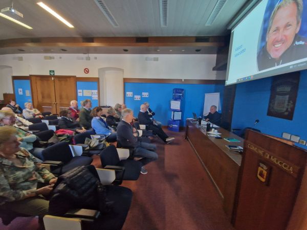 Conferenza: “La storia del Circolo della Vela Muggia e l’esperienza di un campione: Vasco Vascotto”.